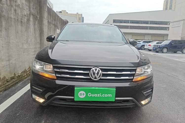 Used Volkswagen Tiguan L 2020 330TSI Automatic Two-Wheel Drive Panoramic Comfort Edition China VI Standard Front