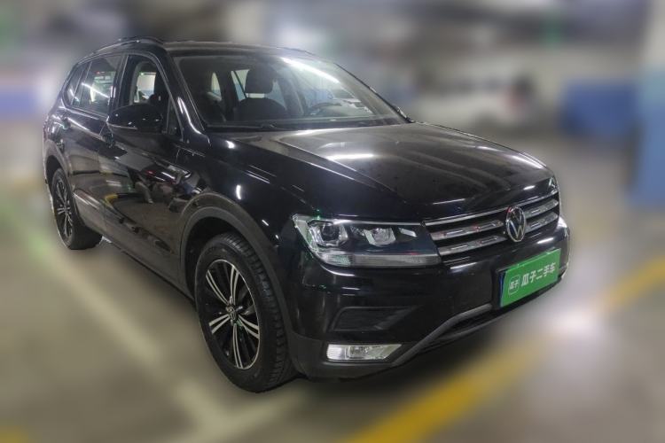 Used Volkswagen Tiguan L 2020 330TSI Automatic Two-Wheel Drive Luxury Edition China VI Standard Front Right 45 Deg