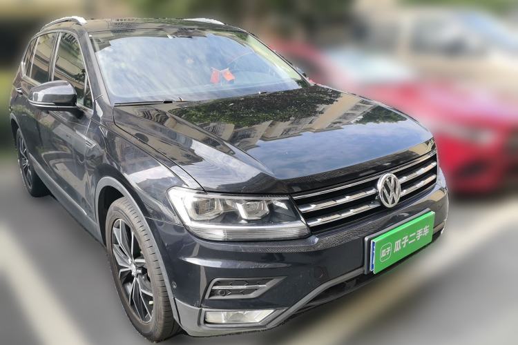 Used Volkswagen Tiguan L 2020 330TSI Automatic Two-Wheel Drive Smart Luxury Edition China VI Standard Front Right 45 Deg