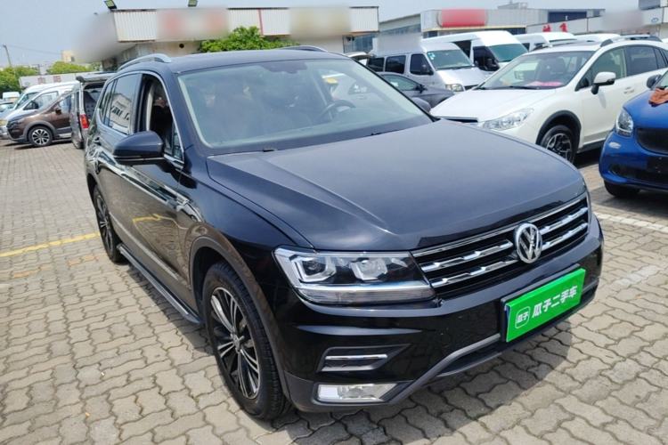 Used Volkswagen Tiguan L 2020 330TSI Automatic Two-Wheel Drive Panoramic Comfort Edition China VI Standard Front Right 45 Deg