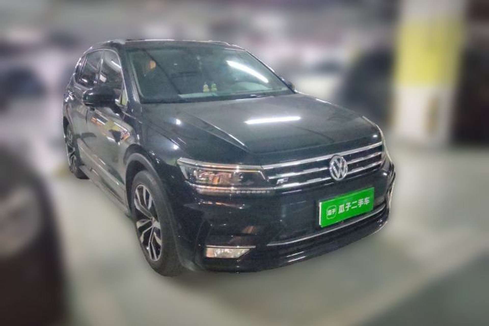 Used Volkswagen Tiguan L 2020 330TSI Automatic Two-Wheel Drive R-Line Flagship Version China VI Standard Front Right 45 Deg