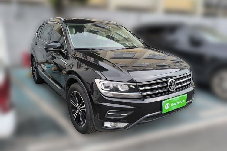 Used Volkswagen Tiguan L 2020 330TSI Automatic Two-Wheel Drive Panoramic Comfort Edition China VI Standard Front Right 45 Deg