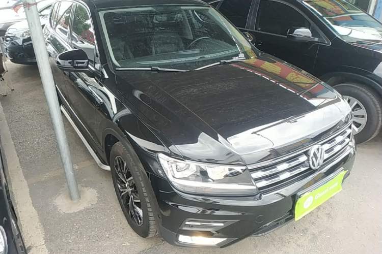 Used Volkswagen Tiguan L 2020 330TSI Automatic Two-Wheel Drive Smart Luxury Edition China VI Standard Front Right 45 Deg