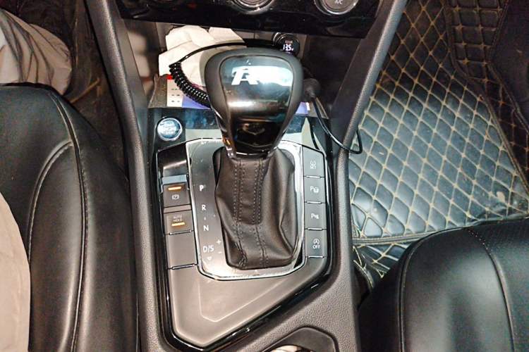 Used Volkswagen Tiguan L 2020 330TSI Automatic Two-Wheel Drive Smart Luxury Edition China VI Standard Gear Lever