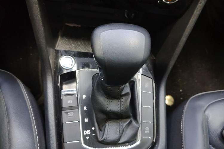 Used Volkswagen Tiguan L 2020 330TSI Automatic Two-Wheel Drive Panoramic Comfort Edition China VI Standard Gear Lever