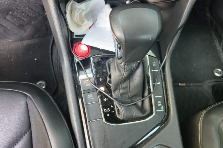 Used Volkswagen Tiguan L 2020 330TSI Automatic Two-Wheel Drive Panoramic Comfort Edition China VI Standard Gear Lever