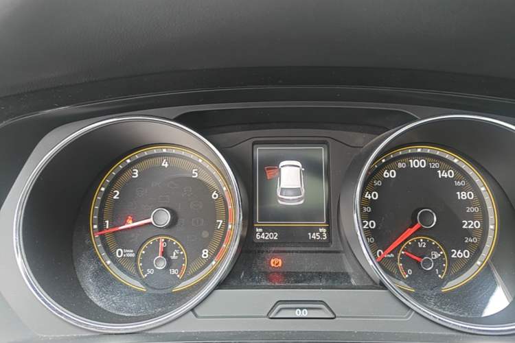 Used Volkswagen Tiguan L 2020 330TSI Automatic Two-Wheel Drive Panoramic Comfort Edition China VI Standard Instrument Cluster