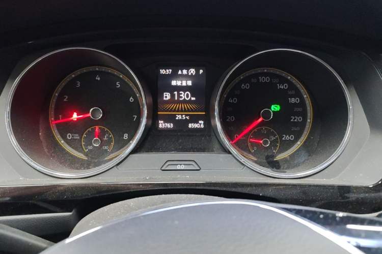 Used Volkswagen Tiguan L 2020 330TSI Automatic Two-Wheel Drive Panoramic Comfort Edition China VI Standard Instrument Cluster