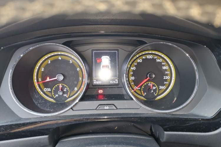 Used Volkswagen Tiguan L 2020 330TSI Automatic Two-Wheel Drive Smart Luxury Edition China VI Standard Instrument Cluster