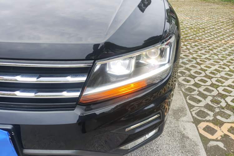 Used Volkswagen Tiguan L 2020 330TSI Automatic Two-Wheel Drive Panoramic Comfort Edition China VI Standard Left Front Headlight