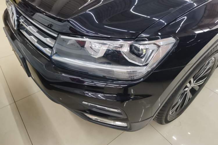 Used Volkswagen Tiguan L 2020 330TSI Automatic Two-Wheel Drive Panoramic Comfort Edition China VI Standard Left Front Headlight