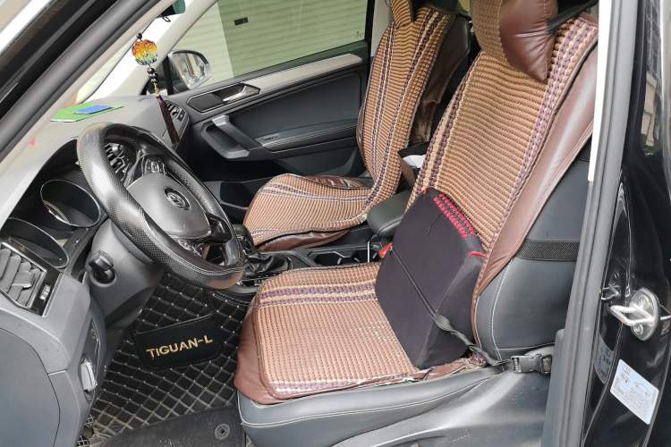 Used Volkswagen Tiguan L 2020 330TSI Automatic Two-Wheel Drive Smart Luxury Edition China VI Standard Left Front Seat