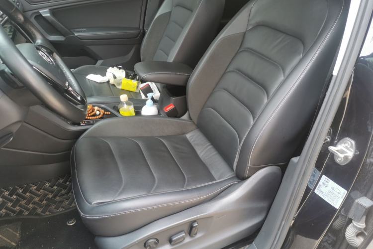 Used Volkswagen Tiguan L 2020 330TSI Automatic Two-Wheel Drive Smart Luxury Edition China VI Standard Left Front Seat