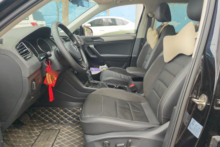 Used Volkswagen Tiguan L 2020 330TSI Automatic Two-Wheel Drive Panoramic Comfort Edition China VI Standard Left Front Seat