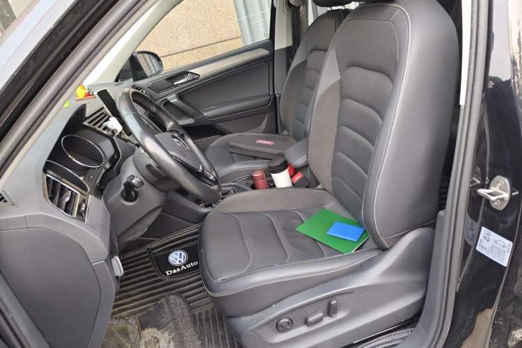 Used Volkswagen Tiguan L 2020 330TSI Automatic Two-Wheel Drive Smart Luxury Edition China VI Standard Left Front Seat