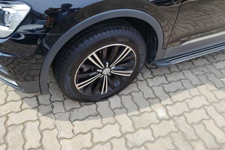 Used Volkswagen Tiguan L 2020 330TSI Automatic Two-Wheel Drive Panoramic Comfort Edition China VI Standard Left Front Wheel Hub