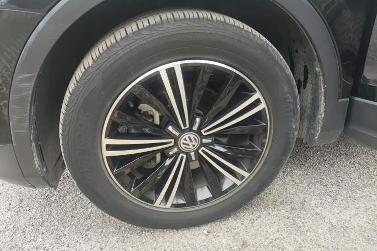 Used Volkswagen Tiguan L 2020 330TSI Automatic Two-Wheel Drive Panoramic Comfort Edition China VI Standard Left Front Wheel Hub