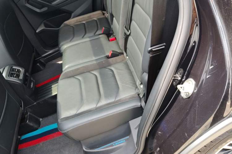 Used Volkswagen Tiguan L 2020 330TSI Automatic Two-Wheel Drive Panoramic Comfort Edition China VI Standard Left Rear Seat