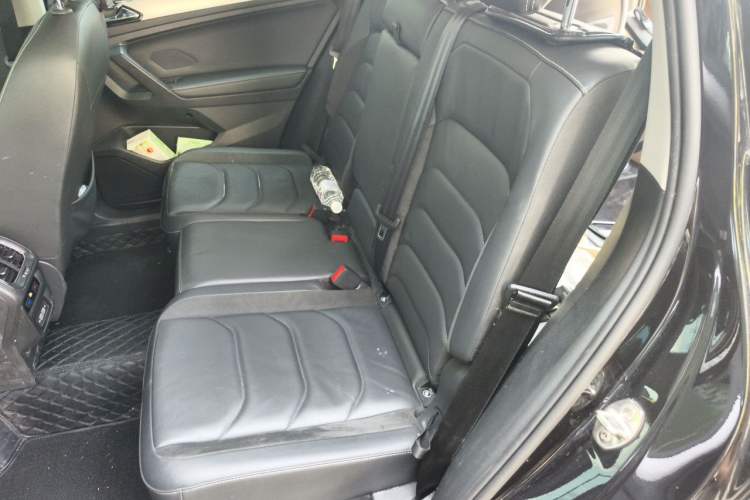 Used Volkswagen Tiguan L 2020 330TSI Automatic Two-Wheel Drive Panoramic Comfort Edition China VI Standard Left Rear Seat