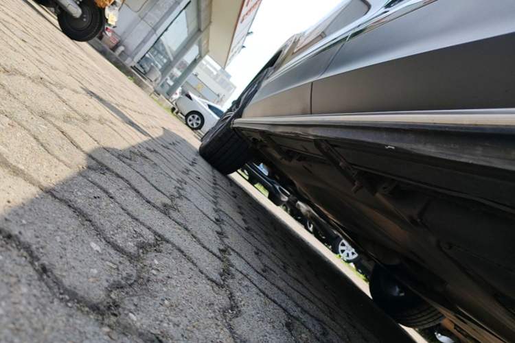 Used Volkswagen Tiguan L 2020 330TSI Automatic Two-Wheel Drive Panoramic Comfort Edition China VI Standard Left Side Sill