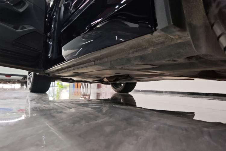 Used Volkswagen Tiguan L 2020 330TSI Automatic Two-Wheel Drive R-Line Flagship Version China VI Standard Left Side Sill
