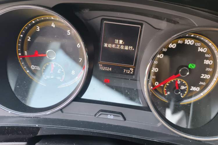 Used Volkswagen Tiguan L 2020 330TSI Automatic Two-Wheel Drive Panoramic Comfort Edition China VI Standard Odometer Close Up