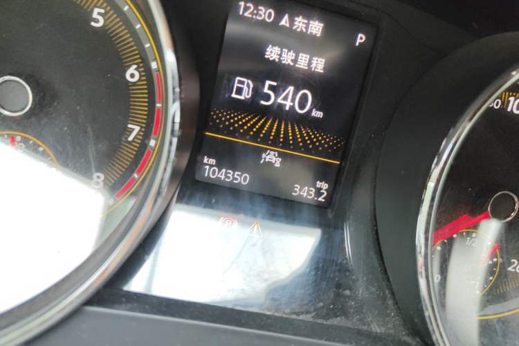 Used Volkswagen Tiguan L 2020 330TSI Automatic Two-Wheel Drive Panoramic Comfort Edition China VI Standard Odometer Close Up