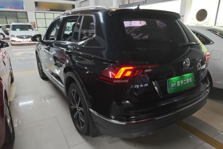 Used Volkswagen Tiguan L 2020 330TSI Automatic Two-Wheel Drive Smart Luxury Edition China VI Standard Rear Left 45 Deg