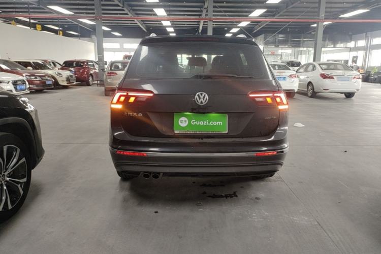 Used Volkswagen Tiguan L 2020 330TSI Automatic Two-Wheel Drive Smart Luxury Edition China VI Standard Rear