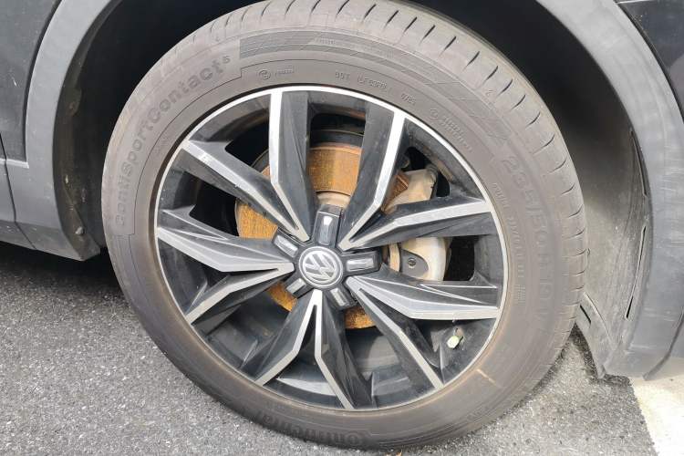 Used Volkswagen Tiguan L 2020 330TSI Automatic Two-Wheel Drive Smart Luxury Edition China VI Standard Right Front Wheel Hub