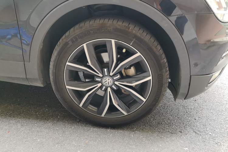Used Volkswagen Tiguan L 2020 330TSI Automatic Two-Wheel Drive Smart Luxury Edition China VI Standard Right Front Wheel Hub