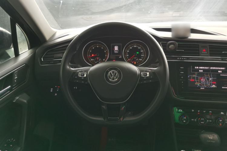 Used Volkswagen Tiguan L 2020 330TSI Automatic Two-Wheel Drive Panoramic Comfort Edition China VI Standard Steering Wheel