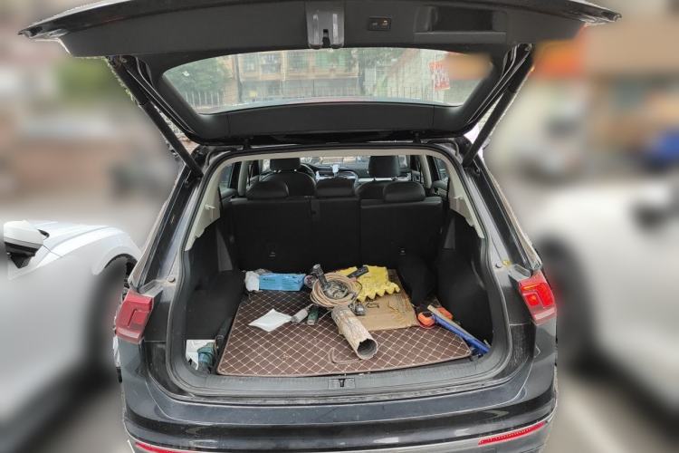 Used Volkswagen Tiguan L 2020 330TSI Automatic Two-Wheel Drive Panoramic Comfort Edition China VI Standard Trunk