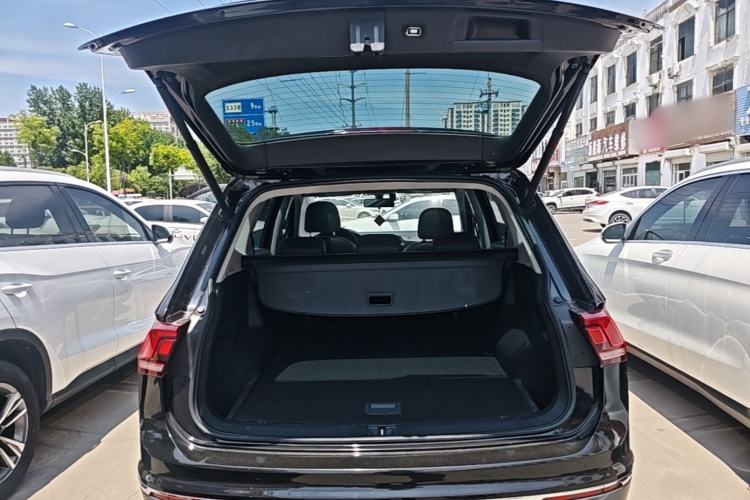 Used Volkswagen Tiguan L 2020 330TSI Automatic Two-Wheel Drive Panoramic Comfort Edition China VI Standard Trunk
