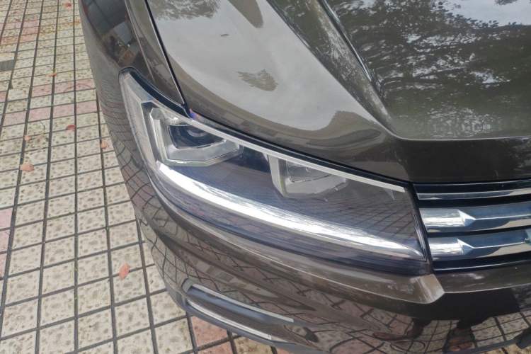 Used Volkswagen Tiguan L 2020 330TSI Automatic Two-Wheel Drive Smart Luxury Edition China VI Standard Exterior 6