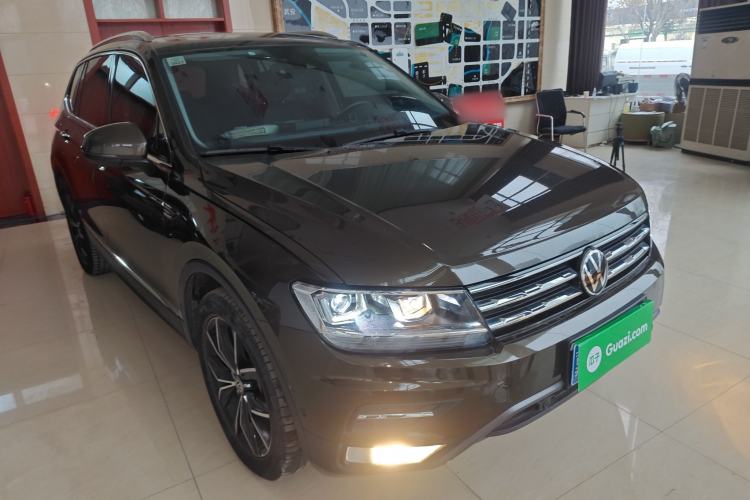 Used Volkswagen Tiguan L 2020 330TSI Automatic Two-Wheel Drive Smart Luxury Edition China VI Standard Front Right 45 Deg