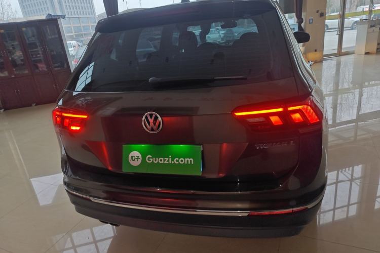 Used Volkswagen Tiguan L 2020 330TSI Automatic Two-Wheel Drive Smart Luxury Edition China VI Standard Rear