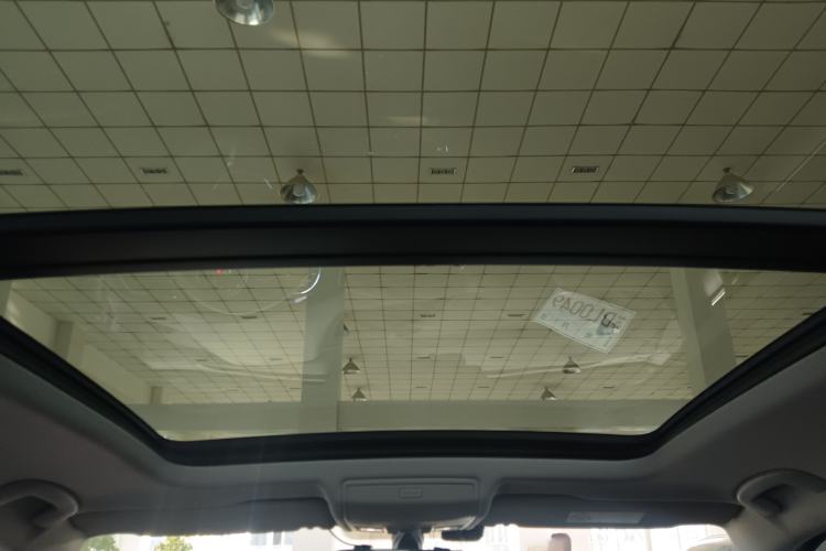 Used Volkswagen Tiguan L 2020 330TSI Automatic Two-Wheel Drive Panoramic Comfort Edition China VI Standard Headliner
