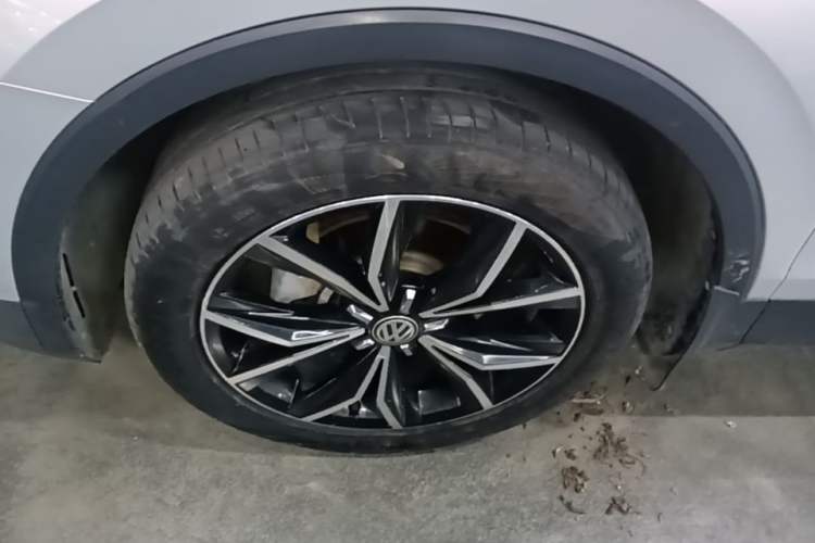 Used Volkswagen Tiguan L 2020 330TSI Automatic Two-Wheel Drive Smart Luxury Edition China VI Standard Left Front Wheel Hub