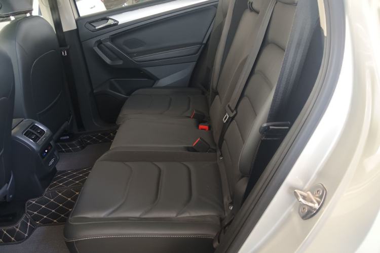 Used Volkswagen Tiguan L 2020 330TSI Automatic Two-Wheel Drive Panoramic Comfort Edition China VI Standard Left Rear Seat