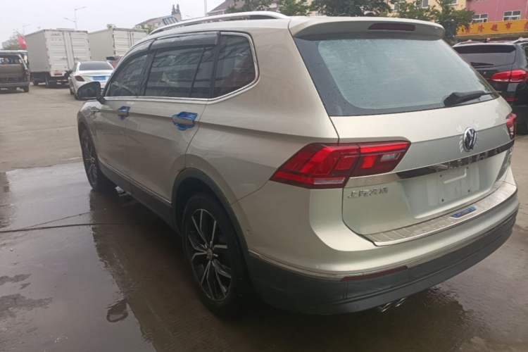Used Volkswagen Tiguan L 2020 330TSI Automatic Two-Wheel Drive Smart Luxury Edition China VI Standard Rear Left 45 Deg