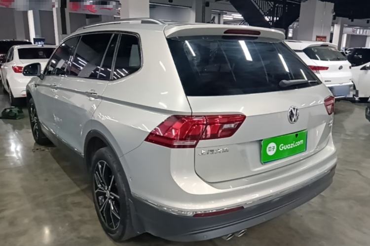 Used Volkswagen Tiguan L 2020 330TSI Automatic Two-Wheel Drive Smart Luxury Edition China VI Standard Rear Left 45 Deg
