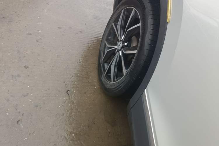 Used Volkswagen Tiguan L 2020 330TSI Automatic Two-Wheel Drive Smart Luxury Edition China VI Standard Right Rear Wheel Hub