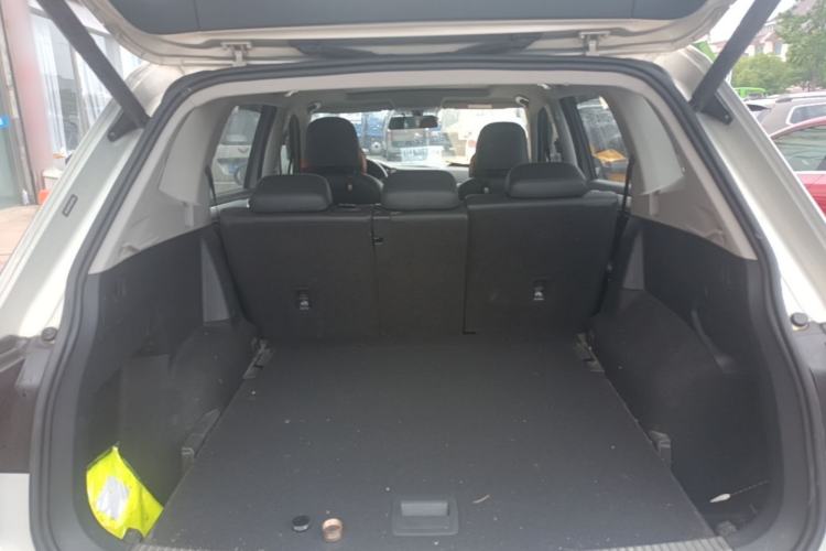 Used Volkswagen Tiguan L 2020 330TSI Automatic Two-Wheel Drive Smart Luxury Edition China VI Standard Trunk