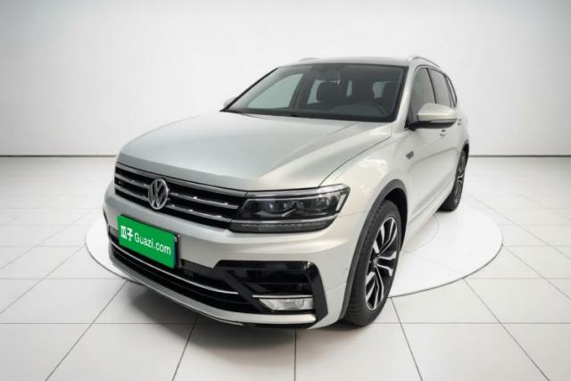 Używany Volkswagen Tiguan L 2020 330TSI Automatic Two-Wheel Drive R-Line Flagship Version China VI Standard