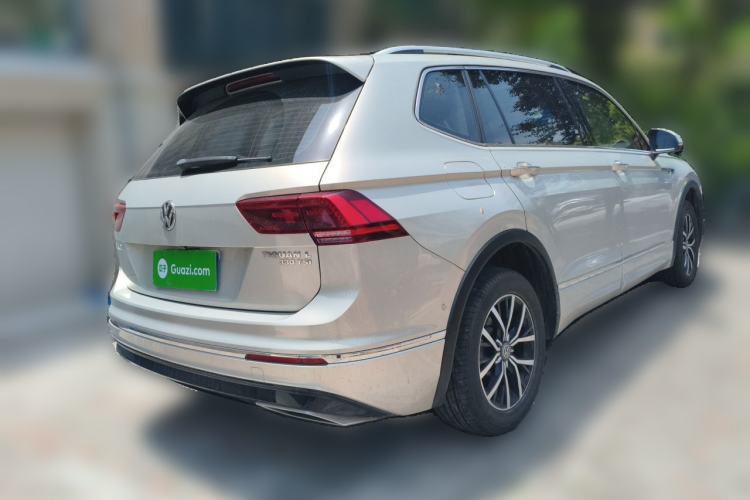 Used Volkswagen Tiguan L 2020 330TSI Automatic Two-Wheel Drive R-Line Flagship Version China VI Standard Rear Right 45 Deg