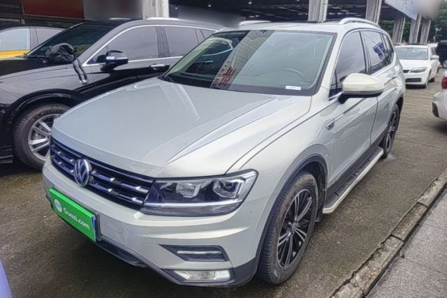 Used Volkswagen Tiguan L 2020 330TSI Automatic Two-Wheel Drive Panoramic Comfort Edition China VI Standard