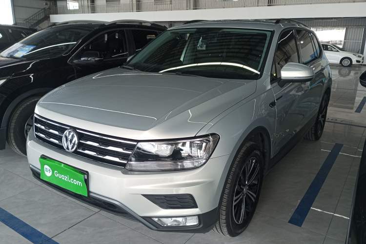 Used Volkswagen Tiguan L 2020 330TSI Automatic Two-Wheel Drive Luxury Edition China VI Standard Guazi used car, China used car export, Used car for sale, Used cars, Cheapest cars for sale