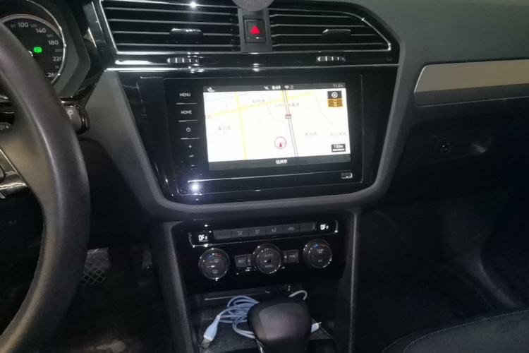 Used Volkswagen Tiguan L 2020 330TSI Automatic Two-Wheel Drive Panoramic Comfort Edition China VI Standard Audio And AC Panel