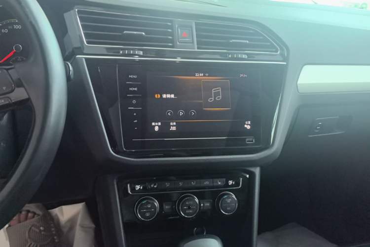 Used Volkswagen Tiguan L 2020 330TSI Automatic Two-Wheel Drive Smart Luxury Edition China VI Standard Audio And AC Panel